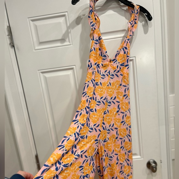 Floral jumpsuit from revolve! - Picture 2 of 6